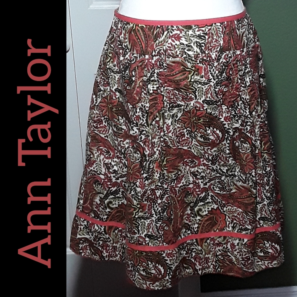Ann Taylor Floral Skirt EUC